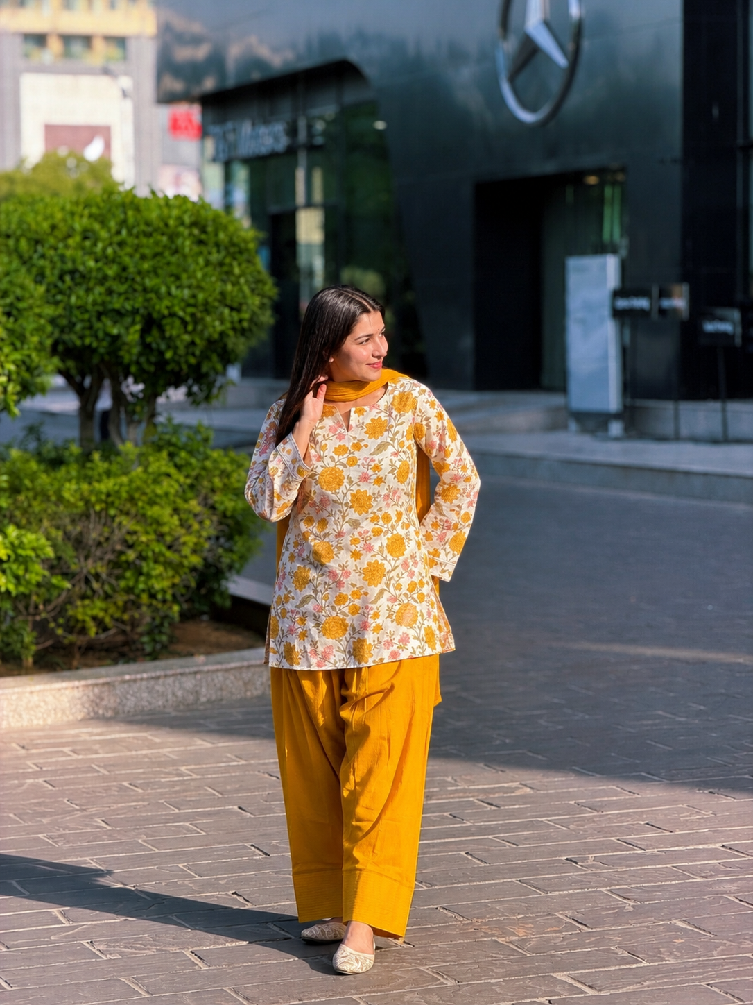 Mustard Bloom Floral Farshi Set