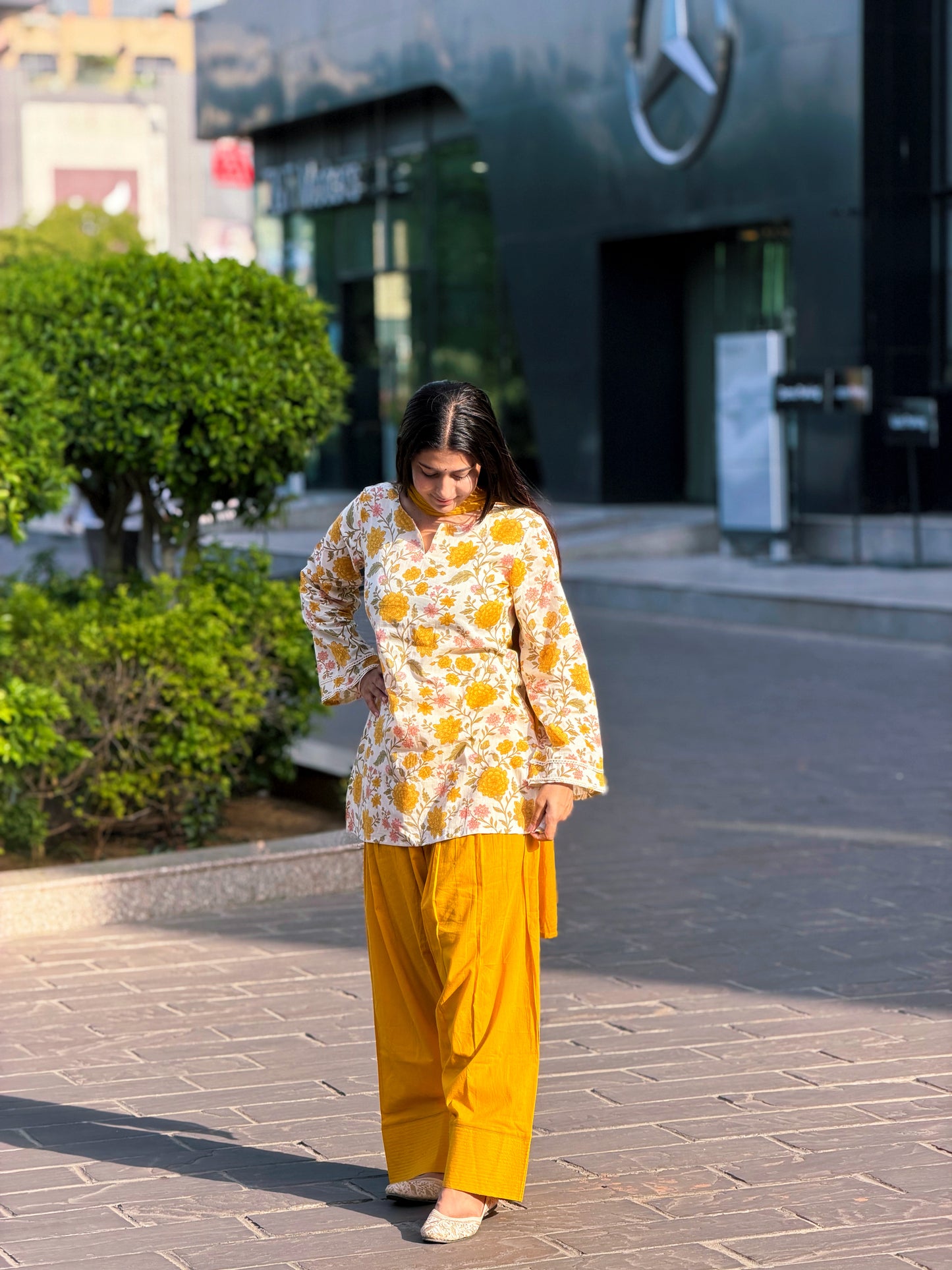 Mustard Bloom Floral Farshi Set