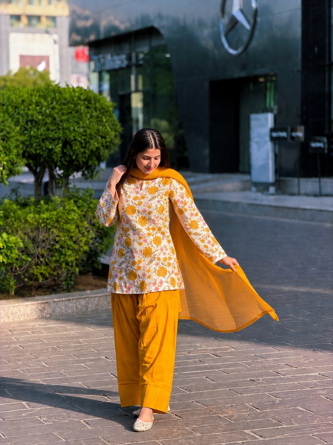 Mustard Bloom Floral Farshi Set